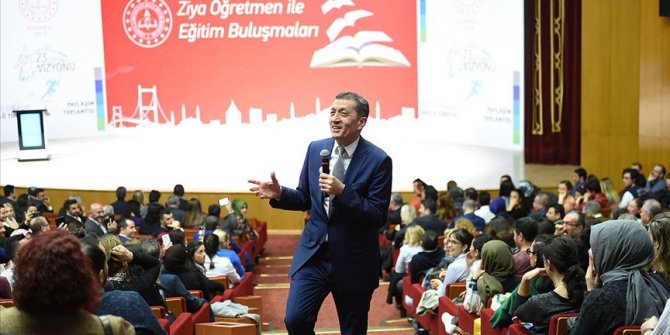 Bakan Selçuk 2023 Eğitim Vizyonu'nu on binlerce öğretmene anlattı