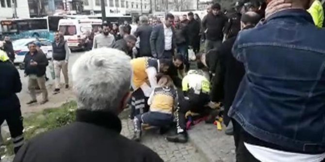 İstanbul'da özel halk otobüsü kaza yaptı! Olay yeri görüntüleri ortaya çıktı