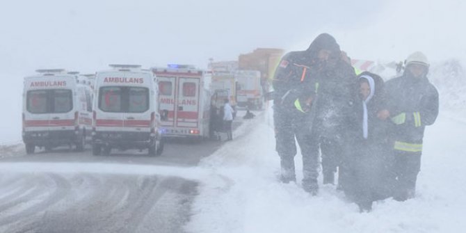 Kabus geri döndü! Çığ düşmesi sonucu mahsur kalanlar oldu