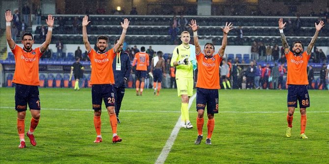 Lider Medipol Başakşehir lige damgasını vuruyor