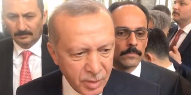 Erdoğan, HDP Eş Genel Başkanı kürsüye çıkınca özel oturumdan ayrıldı