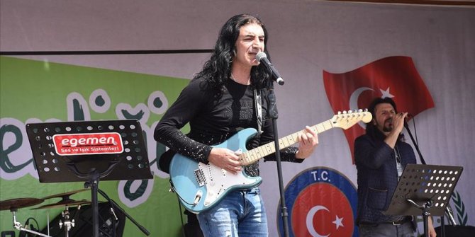 Kekilli Suriye'de konser verdi
