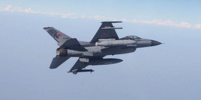 Dört askerin şehit olduğu bölgeye hava harekatı