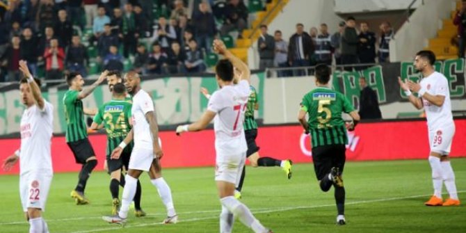 İlk finalist Akhisar!