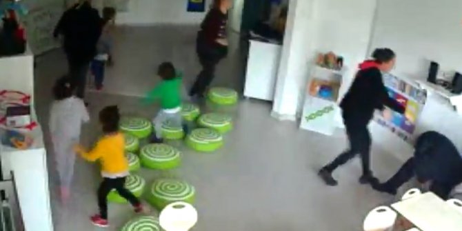 Anaokulunda çocukların gözü önünde dehşet anları