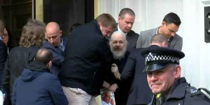 Wikileaks'in kurucusu Julian Assange'ın cezası belli oldu