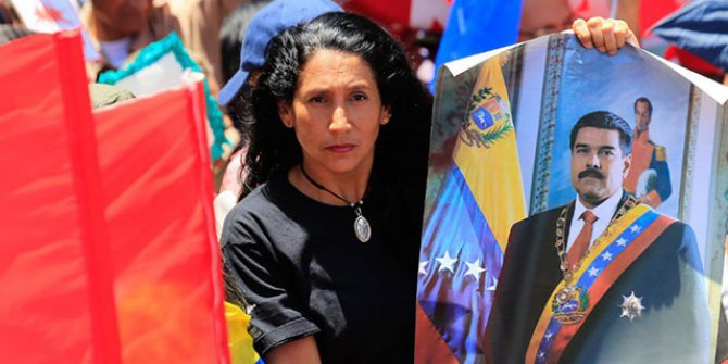 Lavrov ve Pompeo ‘Venezuela’yı görüştü