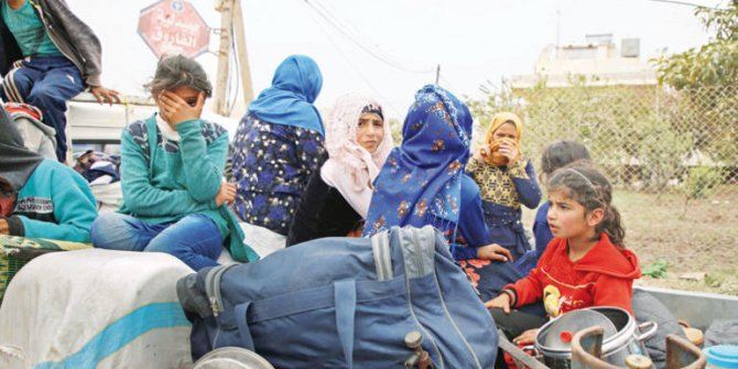 İdlib’in güneyi yanıyor: Yeni göç dalgası