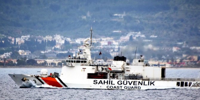 Ayvalık’ta kaçak teknesi battı
