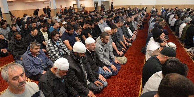 Avustralya'da ilk teravih kılındı