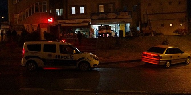 İzmit'te muhtarın büfesi kurşunlandı
