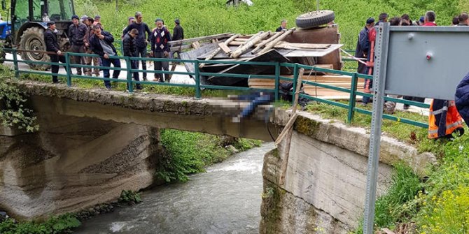 Düzce'de feci kaza: 1 kişi hayatını kaybetti 2 yaralı