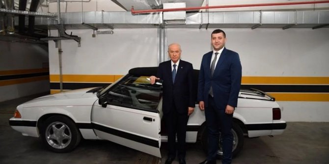 Bahçeli'den büyük jest: Ford Mustang marka otomobilini hediye etti