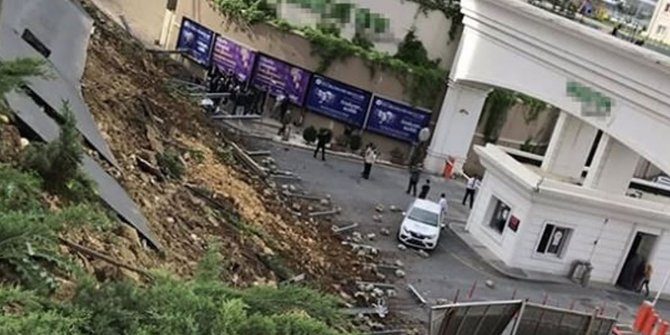 Başakşehir'de istinat duvarı çöktü