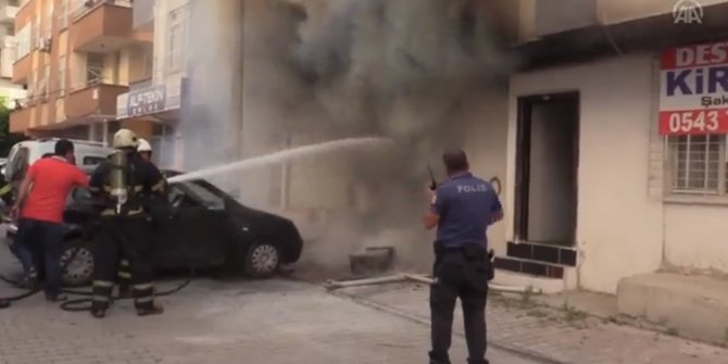 Korku dolu anlar: 4 kişi dumandan etkilendi