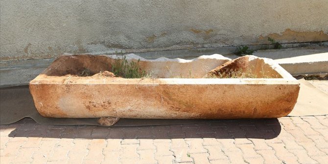 Tarlada lahit bulundu