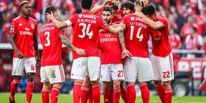 Portekiz'de şampiyon Benfica