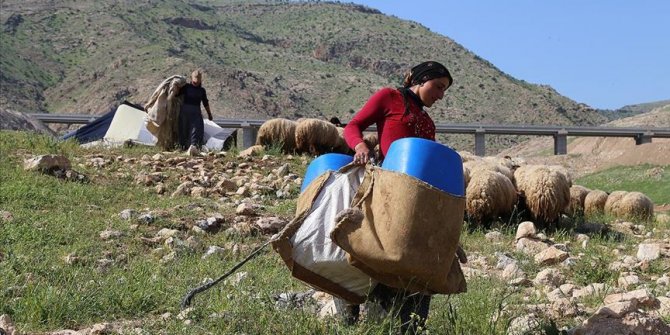 Göçerlerin ramazanda günler süren zorlu yolculuğu