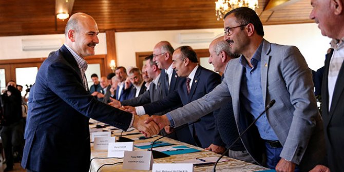 İçişleri Bakanı Soylu: Yaşlılar 'bize eksik pusula verildi' diyor
