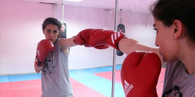Genç boksör unvanını korumak istiyor