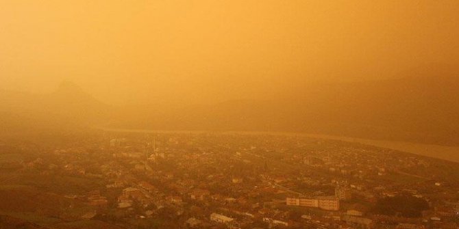 İTÜ'den ikinci kez 'çöl tozu' uyarısı