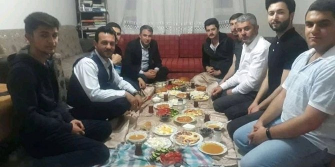 Öğrencilerle sahur