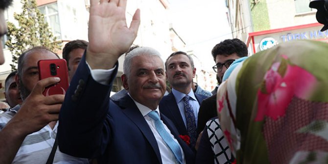 Binali Yıldırım'dan Bağcılar'da esnaf ziyaretleri