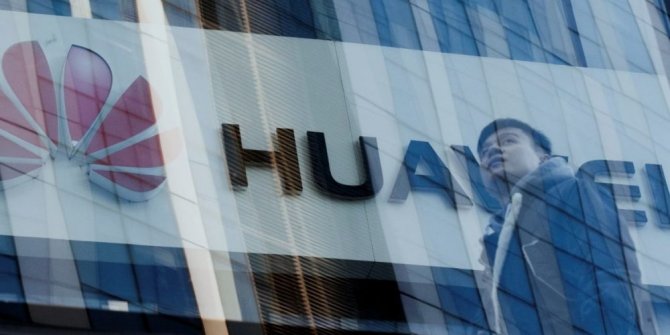 Huawei kendi işletim sistemi için tarih verdi
