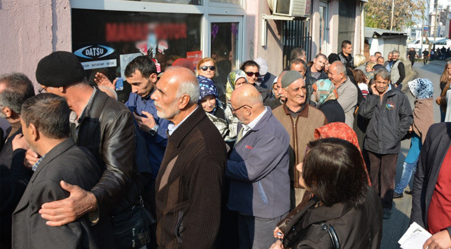 Bakan açıkladı: Emeklilere bayram ikramiyesinin ödeneceği tarih belli oldu