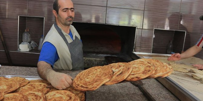 Bu kentte sahur 'tahinli pide' ile yapılıyor