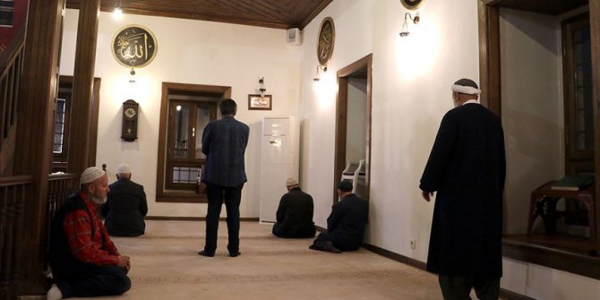Manevi uyanış için itikafa girdiler