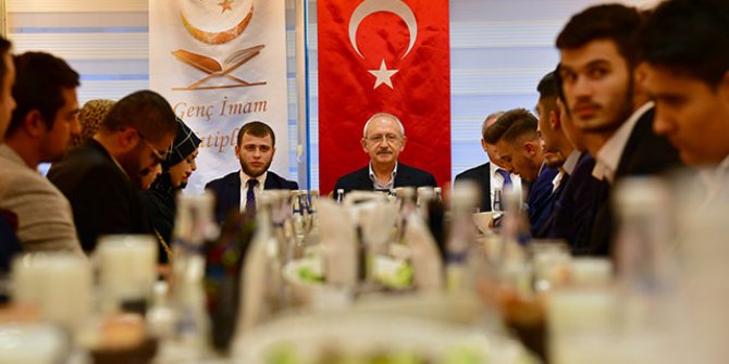 Kılıçdaroğlu, imam hatipliler ile iftar yaptı