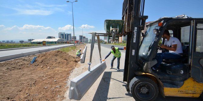 Kaldırım ve kavşaklara bakım onarım