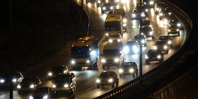 Tatilcilerin bayram dönüşü yoğunluğu başladı