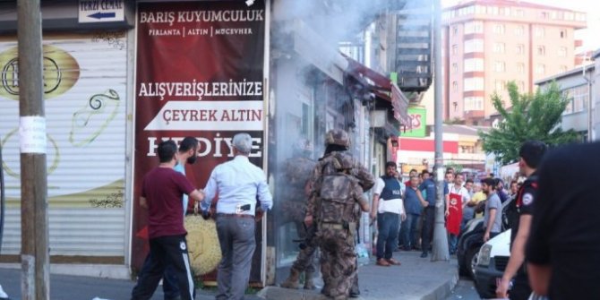 Sarıyer'de alarmı çalan kuyumcuda özel harekat operasyonu