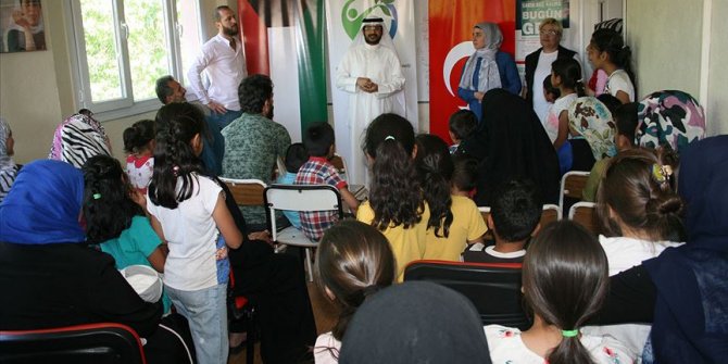 Kuveytli damat Mardin'de yüzleri güldürdü