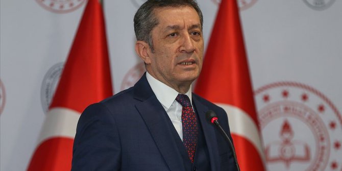 Bakan Selçuk'tan 'karne' mesajı