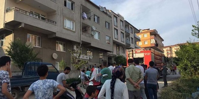 Çamaşır makinesi bomba gibi patladı
