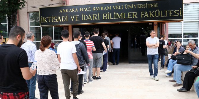 YKS heyecanı! Kimi kimliğini unuttu, kimi ise geç kaldı