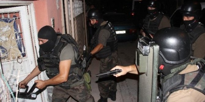 Bin polis ile dev operasyon: Onlarca gözaltı var