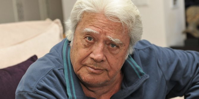 Yeşilçam'ın efsanesi Cüneyt Arkın Amerika'ya seslendi