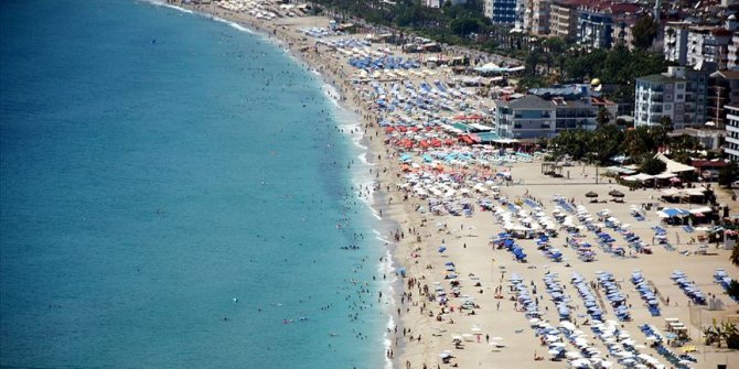 Antalya nüfusunun iki katı turist ağırladı