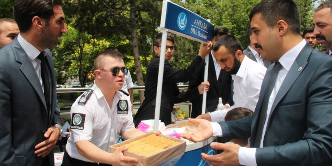 Ankara Ülkü Ocakları Ebulfez Elçi Bey'in eşi rahmetli Halime Hanım'ın ruhu için Mevlid okuttular