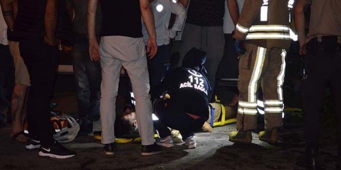 Polisten kaçan sürücü yayaların arasına daldı