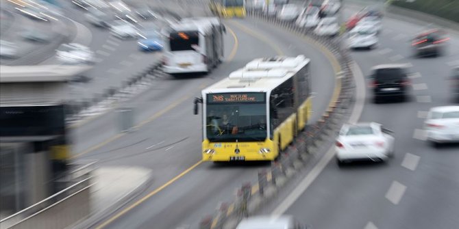 İETT araçlarında unutulan eşyalar satışa çıkartılıyor