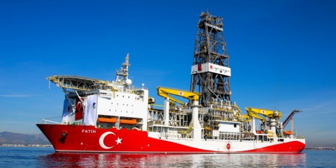 Doğu Akdeniz'de Rumlar akıllı durmuyor:  Yasal işlem başlatacaklar