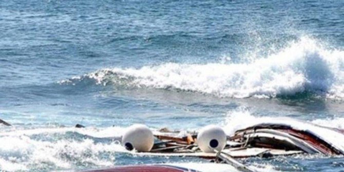 Balıkçı teknesi battı: Çok ayıda ölü var