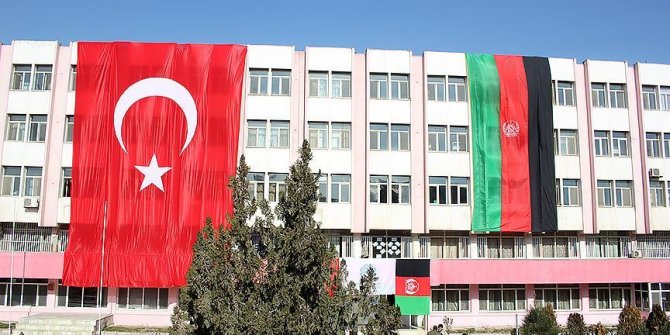 Bir ülkede tüm FETÖ okulları devredildi