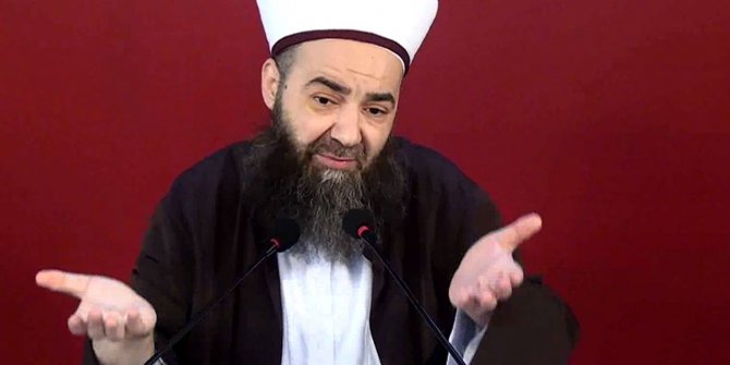 Cübbeli Hoca'dan 'yanmaz kefen' savunması: Talep üzerine yapıldı