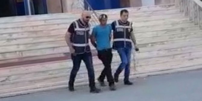 Otobüs durağında genç kıza tacizde bulundu
